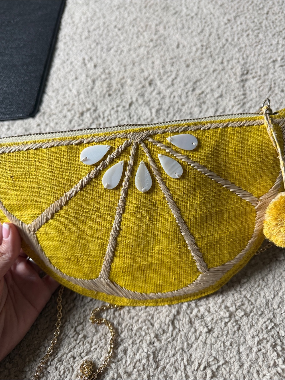 Bloomingdale’s Kayu raffia Yellow Lemon Slice Clutch crossbody - Picture 3 of 8